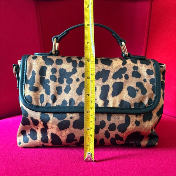 NWOT ‘Ahdorned’ New York Boutique Leopard Top Handle Satchel Handbag - Picture 7 of 10